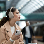 【オススメのヘッドホン教えて！】離れた位置で音がすぐボケるヘッドホンは値段が滅茶苦茶高くても実は性能が低い